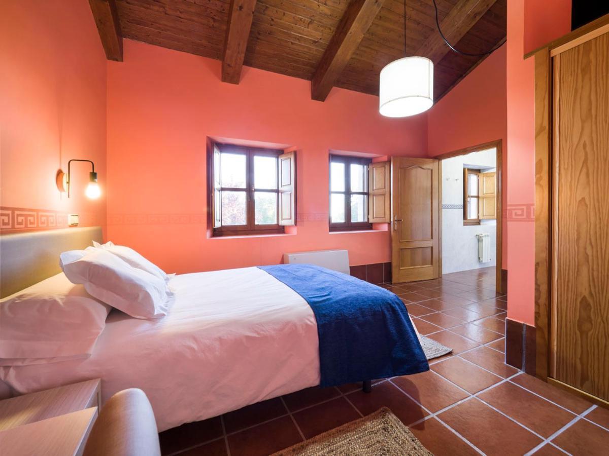 Гостевой дом La Casona De Montealegre Montealegre  Экстерьер фото