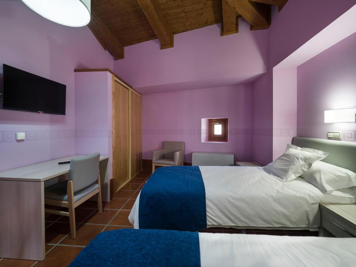 Гостевой дом La Casona De Montealegre Montealegre  Экстерьер фото